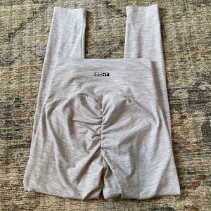 ECHT Butt Scrunch Leggings